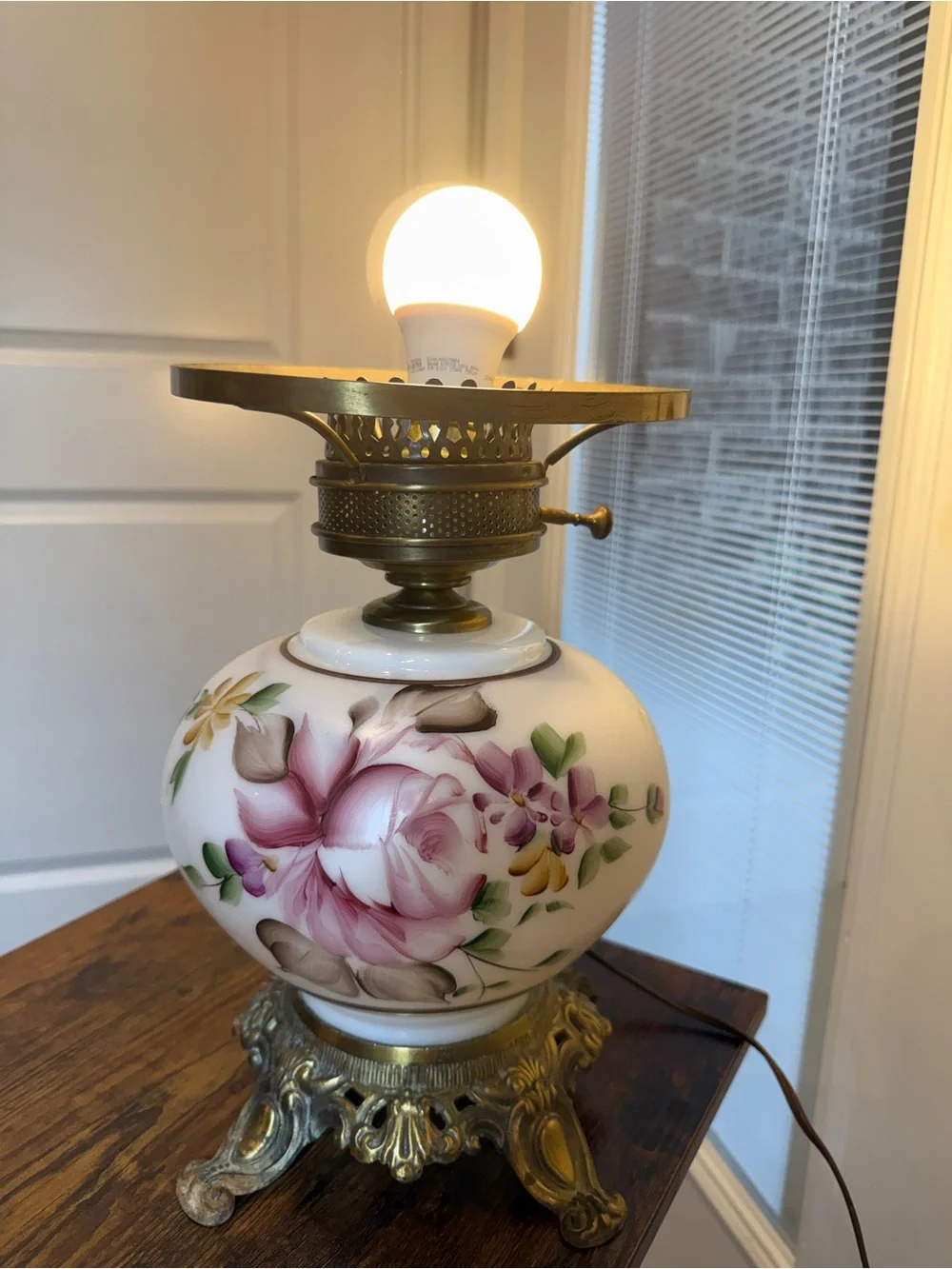Vintage GWTW Hurricane Parlor Lamp Base Hand Painted Pink Roses Milk Glass